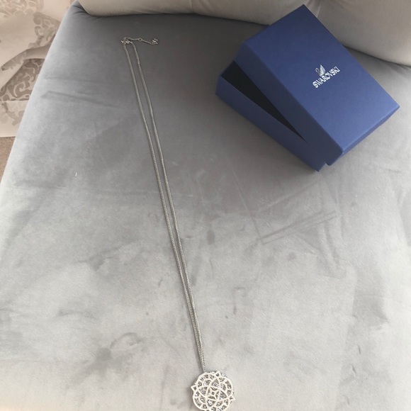 Beautiful Long necklace - Picture 4 of 5